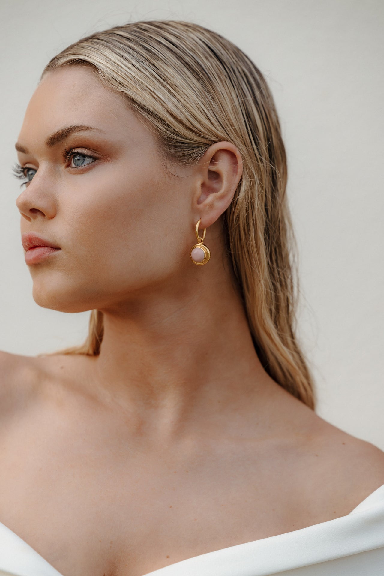 Valere Kameo Earrings - Pink Coral