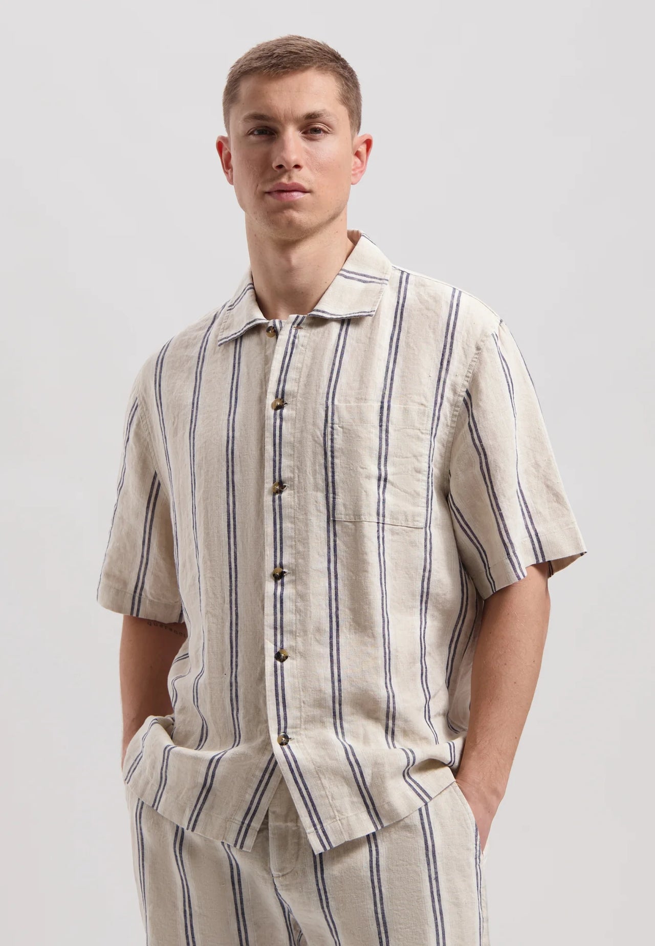 Saul Shirt Linen Stripe